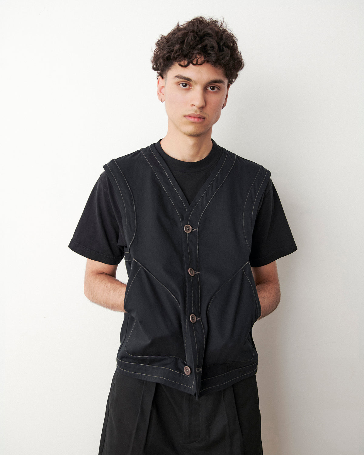 CONTRAST STITCH DASHER VEST